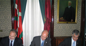 La Diputación Foral de Vizcaya y los notarios colaborarán en la prevención del fraude fiscal La Diputación Foral de Vizcaya y los notarios colaborarán en la prevención del fraude fiscal