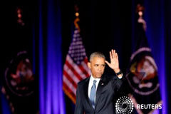 En su último discurso, Obama insta a defender los valores de EEUU y rechazar la discriminación Obama saluda después de ofrecer un discurso de despedida en Chicago, Estados Unidos, el 10 de enero del 2017
