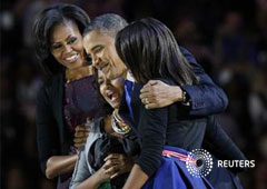 Obama celebra su victoria con su familia, el 7 de noviembre de 2012 en Chicago