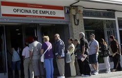 UBS ve un futuro negro para la economía española Un informe prevé menos ocupación en España, pero más sostenible