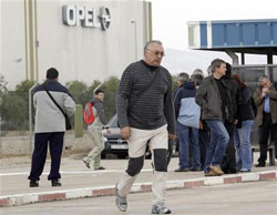 trabajadores de la planta de Opel, el 20 de octubre de 2009.
