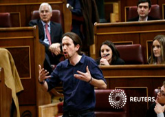 Pablo Iglesias, durante gesticulando en el Congreso el pasado día 13 de enero