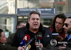El líder de Griegos Independientes, Panos Kammenos, en declaraciones a periodistas en Atenas,e l 21 de diciembre de 2014