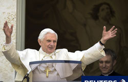 Un grupo de activistas británicos amenazan con arrestar al Papa El Papa dando un discurso.