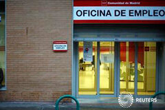 CC OO gana un recurso contra el Servicio Público de Empleo Estatal por suspender la prestación de un navarro Una oficina de empleo