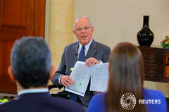 El Congreso peruano se prepara para destituir al presidente Kuczynski El presidente peruano Pedro Pablo Kuczynski da una entrevista a medios en el Palacio de Gobierno en Lima, Perú, el 17 de diciembre de 2017. Palacio de Gobierno peruano