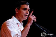 Sánchez ofrece consensuar fecha de elecciones anticipadas si triunfa su moción El líder del PSOE Pedro Sánchez habla durante un congreso nacional del partido, en Madrid, 18 de junio de 2017