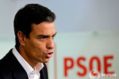 El PSOE exigirá a Rajoy una moción de confianza si no aprueba los presupuestos El líder socialista, Pedro Sánchez, dijo el lunes que si el Gobierno español no aprueba los presupuestos para este año y no convoca elecciones, le instará a someterse a una cuestión de confianza en el Congreso de los Diputados. En esta imagen de archivo,