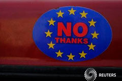 El Brexit, también tecnológico y digital Una pegatina en un coche con un logotipo que anima a abandonar la UE en Llandudno, Gales, el 27 de febrero de 2016