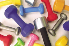 Envíe al ratón de su ordenador al gimnasio, porque va a tener que estar en forma Distintas pesas.