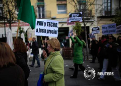 Manifestación contra los desahucios en Sevilla el 28 de febrero de 2013