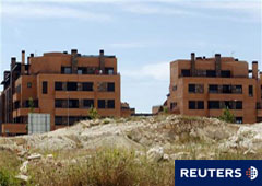 Un grupo de viviendas en una promoción enValdeluz, a 60 km al noreste de Madrid, el 1 de junio de 2010.
