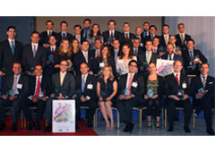 La Fundación Aranzadi Lex Nova de nuevo patrocinará el premio al mejor Proyecto Social dentro de los premios 40 Under Forty 2013 Imagen de los premiados