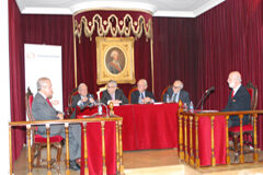 Luis Martín Rebollo presenta “Constitución Española (texto y contexto)” D. Luis Martín, D. Pascual Sala, D. Luis Díez-Picazo, D. Javier Moscoso, D. Juan José Solozábal y D. Lorenzo Martín-Retortillo