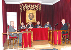 D. Luis Martín, D. Pascual Sala, D. Luis Díez-Picazo, D. Javier Moscoso, D. Juan José Solozábal y D. Lorenzo Martín-Retortillo