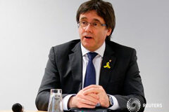 Rajoy convocará consejo extraordinario para frenar la investidura de Puigdemont El líder catalán Carles Puigdemont en un encuentro con miembros de su partido celebrado el 5 de mayo en la ciudad alemana de Berlín