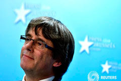 Puigdemont, consciente de la cárcel, insiste en la lista única para el 21-D Puigdemont en Bruselas el 31 de octubre de 2017