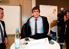Carles Puigdemont en un debate sobre la situación política en Cataluña celebrado en la facultad de Políticas de la Universidad de Copenhage el 22 de enero