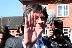 El Supremo arremete contra el tribunal alemán por no ver rebelión en Puigdemont El expresidente regional catalán Carles Puigdemont a su salida de prisión en Neumünster , Alemania, 6 de abril de 2018