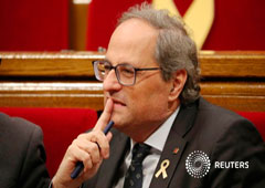 El presidente catalán Quim Torra durante una sesión el Parlamento regional en Barcelona tomada el 2 de octubre de 2018