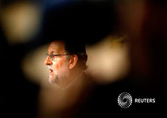 Rajoy ofrece una rueda de prensa tras reunirse con Sánchez en el Congreso en Madrid, el 2 de agosto de 2016