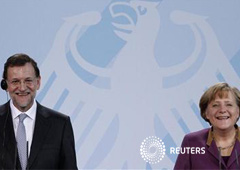 la canciller alemana Angela Merkel y el presidente del gobierno español, Mariano Rajoy, dan una rueda de prensa cnojunta tras una reunión en Berlín