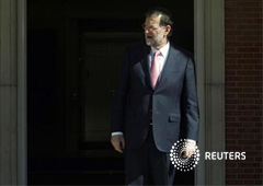 Rajoy en el Palacio de La Moncloa el 24 de mayo antes de reunirse con el presidente del Congreso chino,