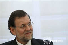 Alemania presiona a España para que acepte un rescate El presidente del Gobierno español, Mariano Rajoy, en Moncloa