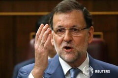 Rajoy ofrece diálogo a Mas y recurrirá la nueva consulta si es ilegal Rajoy responde una pregunta durante la sesión de control al Gobierno en Madrid, el 15 de octubre de 2014