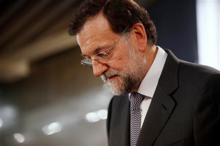 Rajoy interviene en una rueda de prensa en Madrid el 30 de octubre de 2014
