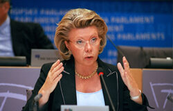 Redes sociales más seguras Redes sociales más seguras