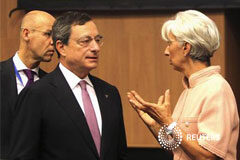El BCE no está en conversaciones sobre un rescate español La directora gerente del FMI, Christine Lagarde, y el presidente del Banco Central Europeo (BCE), Mario Draghi, hablan durante la reunión informal de la UE y ECOFIN en Nicosia, Chipre