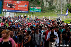 Detenido el organizador de la marcha de migrantes de Honduras tras las amenaza de Trump Noticias Principales 17 de octubre de 2018 / 8:43 / hace 2 horas Detenido el organizador de la marcha de migrantes de Honduras tras las amenaza de Trump Por Doina Chiacu y Jorge Cabrera 5 MIN. DE LECTURA WASHINGTON/ESQUIPULAS (Reuters) - El organizador