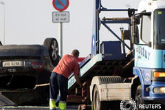Bélgica dio una pista «informal» a los Mossos sobre el imam muerto Por Julien Toyer 3 MIN. DE LECTURA Un policía belga dijo a un colega catalán en 2016 que el imam que se cree fue el instigador de los atentados de la semana pasada en Cataluña era sospechoso, pero entonces no se encontraron datos que le relacionaran con
