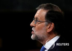 El presidente del gobierno en funciones, Mariano Rajoy, apeló el martes en el Congreso a la necesidad de que España tenga un gobierno firme y longevo que despeje cualquier atisbo de incertidumbre internacional y que permita prolongar la expansión económic El presidente del gobierno en funciones, Mariano Rajoy, apeló el martes en el Congreso a la necesidad de que España tenga un gobierno firme y longevo que despeje cualquier atisbo de incertidumbre internacional y que permita prolongar la expansión económic