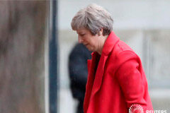 May dice que las negociaciones sobre el Brexit se acercan a su fin La primera ministra británica Theresa May regresa a Downing Street en Londres, Gran Bretaña, 12 de noviembre de 2018.