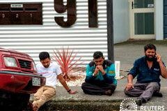 Cuarenta muertos y 20 heridos graves en un atentado contra dos mezquitas de Nueva Zelanda Noticias Principales 15 de marzo de 2019 / 8:23 / hace una hora Cuarenta muertos y 20 heridos graves en un atentado contra dos mezquitas de Nueva Zelanda Reuters Staff 3 MIN. DE LECTURA WELLINGTON (Reuters) - Cuarenta personas murieron y más de 20 resul