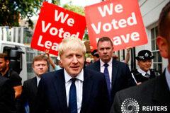 Boris Johnson, a punto de ser el nuevo primer ministro británico Noticias Principales 23 de julio de 2019 / 11:18 / hace 41 minutos Boris Johnson, a punto de ser el nuevo primer ministro británico Por Kylie MacLellan 2 MIN. DE LECTURA Boris Johnson, candidato al liderazgo del Partido Conservador británico, deja su of