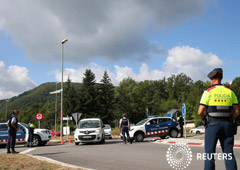 El presidente del Gobierno español, Mariano Rajoy, dijo el viernes que pedirá a los principales países europeos mejorar la cooperación contra el terrorismo, en una cumbre la próxima semana tras los atentados en Cataluña, que causaron 15 muertes. En la ima El presidente del Gobierno español, Mariano Rajoy, dijo el viernes que pedirá a los principales países europeos mejorar la cooperación contra el terrorismo, en una cumbre la próxima semana tras los atentados en Cataluña, que causaron 15 muertes. En la ima