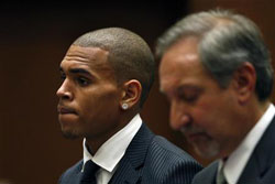 El cantante Chris Brown, sentenciado por la agresión a Rihanna