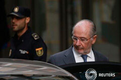 Rodrigo Rato solicita la suspensión temporal de militancia del PP Rato sale de la Audiencia Nacional, el 16 de octubre de 2014
