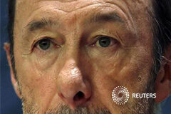 Rubalcaba no se planteó dimitir tras los malos datos electorales Rubalcaba durante una rueda de prensa en Madrid