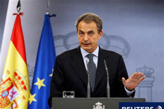 Zapatero adelanta las elecciones al 20 de noviembre Zapatero anuncia el adelanto electoral, en el Palacio de la Moncloa, en Madrid, el 29 de julio de 2011.