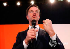 Rutte habla a sus seguidores en La Haya el 15 de marzo de 2017 Rutte habla a sus seguidores en La Haya el 15 de marzo de 2017