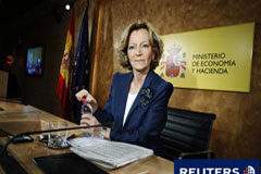 España recortó el déficit central al 5,1% del PIB en 2010 La ministra de Economía, Elena Salgado, antes de una rueda de prensa en la sede del ministerio en Madrid el 24 de enero.