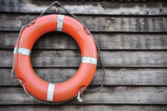 El Real Decreto-ley 4/2014: un nuevo respiro para empresas en causa de disolución por pérdidas Un flotador de salvavidas.