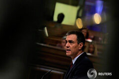 La repetición electoral en España apenas cambiaría el escenario, según una encuesta El presidente en funciones de España, Pedro Sánchez, pronuncia un discurso durante el debate de investidura en el Parlamento de Madrid, España, el 22 de julio de 2019