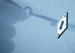 Imagen de una llave y una cerradura