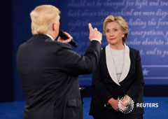 El candidato republicano a la presidencia de Estados Unidos, Donald Trump, habla durante su segundo debate con la candidata presidencial demócrata, Hillary Clinton, en la Washington University en St. Louis, Misuri, Estados Unidos, 9 de octubre del 2016