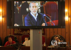 El empresario Francisco Correa en una pantalla durante uno de los juicios de la trama Gürtel en Valencia